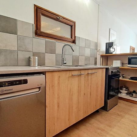 Mazet En Provence Pour 4, Piscine Chauffee Privee, Jardin Clos Prive, Barbecue, Chiens Admis Sainte-Jalle Екстериор снимка