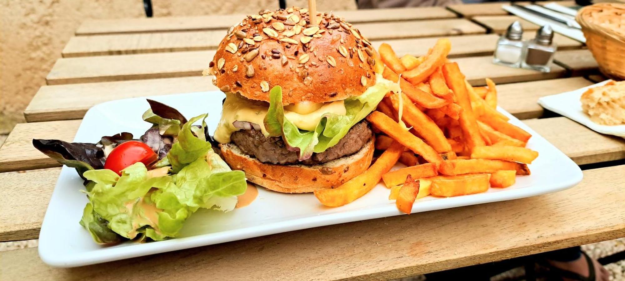 Mazet En Provence Pour 4, Piscine Chauffee Privee, Jardin Clos Prive, Barbecue, Chiens Admis Sainte-Jalle Екстериор снимка