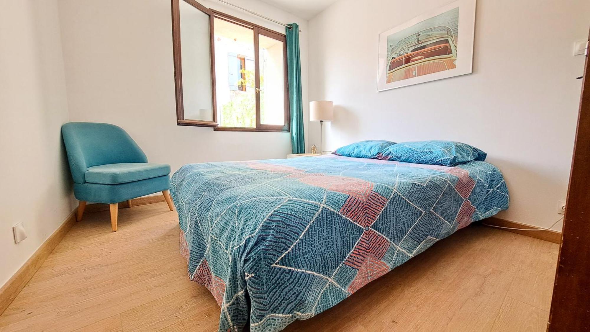 Mazet En Provence Pour 4, Piscine Chauffee Privee, Jardin Clos Prive, Barbecue, Chiens Admis Sainte-Jalle Екстериор снимка